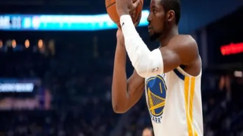 CBA全明星赛：星锐新生对决清华队 高光集锦